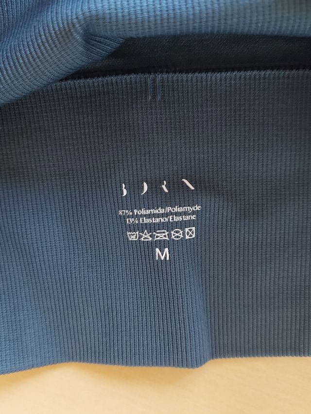 NUEVO top deportivo talla M