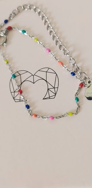 Pulsera finita de colores