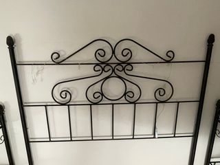 Conjunto de dormitorio en forja en diseño