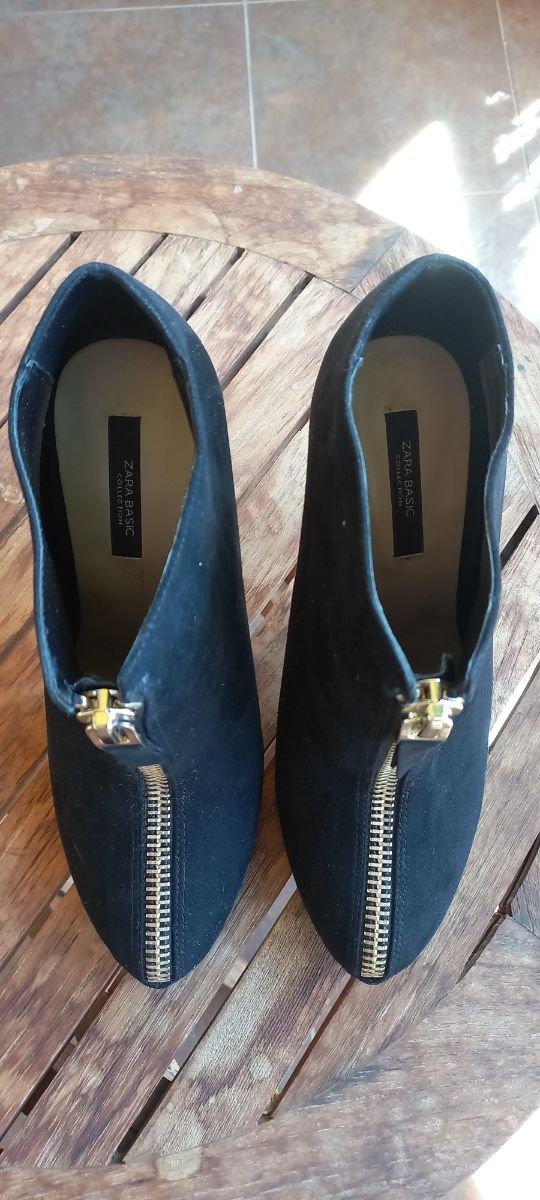 Botines negros tacón 38