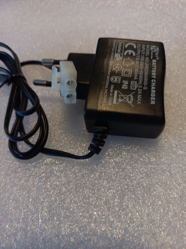 Cargador universal de batería