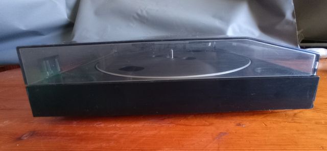 PLATO - GIRADISCO / MARCA AIWA / MOD: PX - E 88