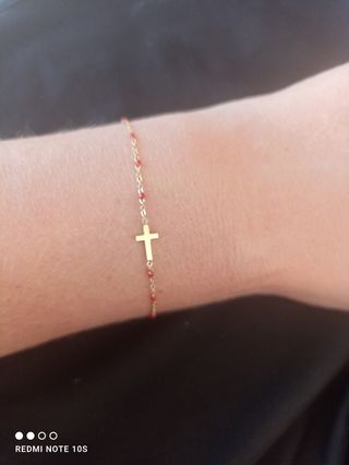 Pulseras acero cruz. Dispongo de 11 unidades 