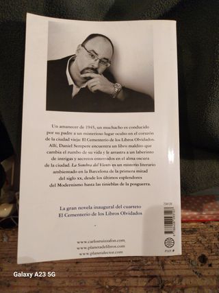 La sombra del viento (regalo otro libro)
