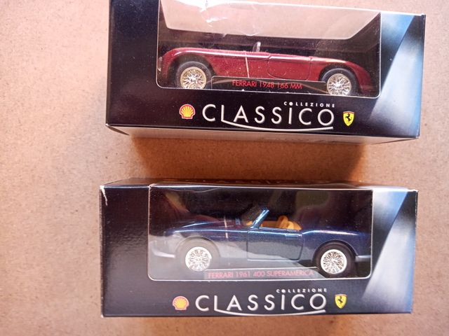 Ferrari 1961 400 y Ferrari 1948 166 M nuevos caja.