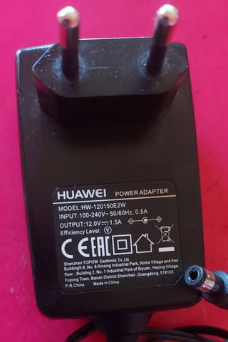 cargador huawei 12v 1.5A