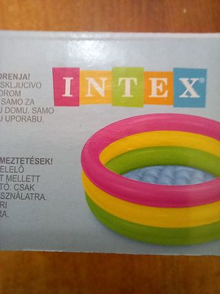 Piscina gonfiabile Intex - Nuova, mai aperta.