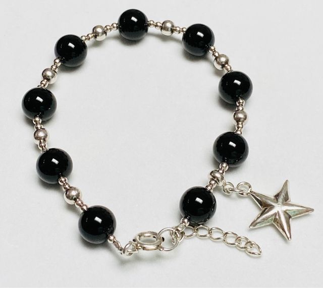 Pulsera de obsidiana y charm en plata de ley 925