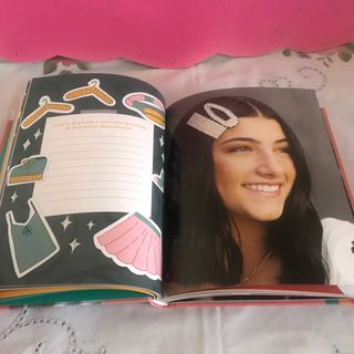 Libro “Simplemente Charli”