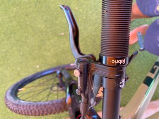 bicicleta MTB hardtrail enduro