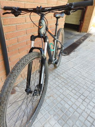 Bicicleta de montaña MEGAMO