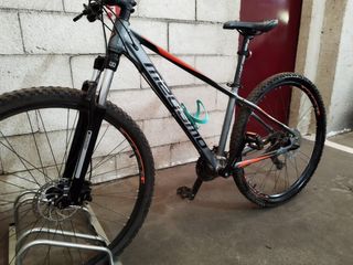 Bicicleta de montaña MEGAMO