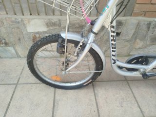 Bicicleta tres ruedas