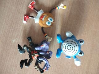 Juguetes antiguos y kinder sorpresa