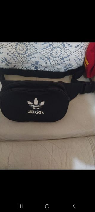 Riñonera adidas