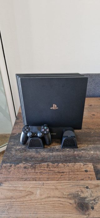 Ps4 Pro 1 Tera y ventilador
