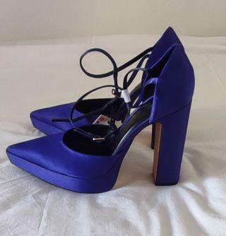 Zapatos de tela morados de Zara