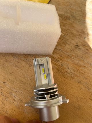 bombilla led H4 moto