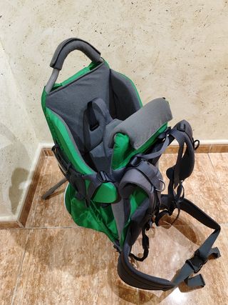 Mochila portabebés senderismo