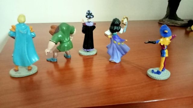 Muñecos pelicula Jorobado de Notre Dame