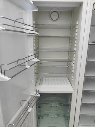Conjunto nevera y congelador Liebherr