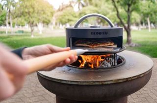 Barbacoa Exterior y pizza de diseño