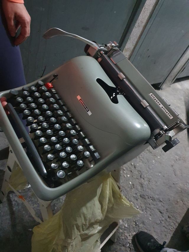 Máquina de escribir antigua