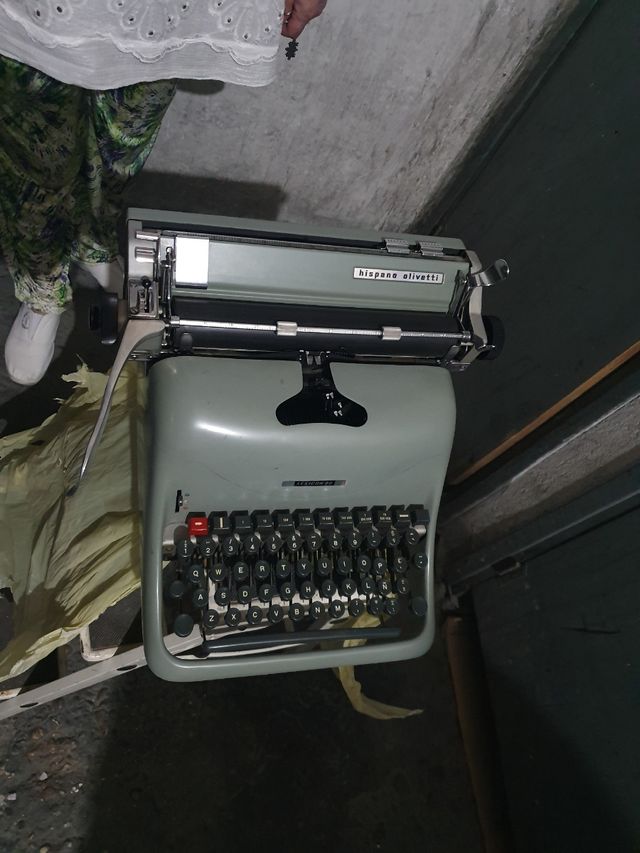Máquina de escribir antigua