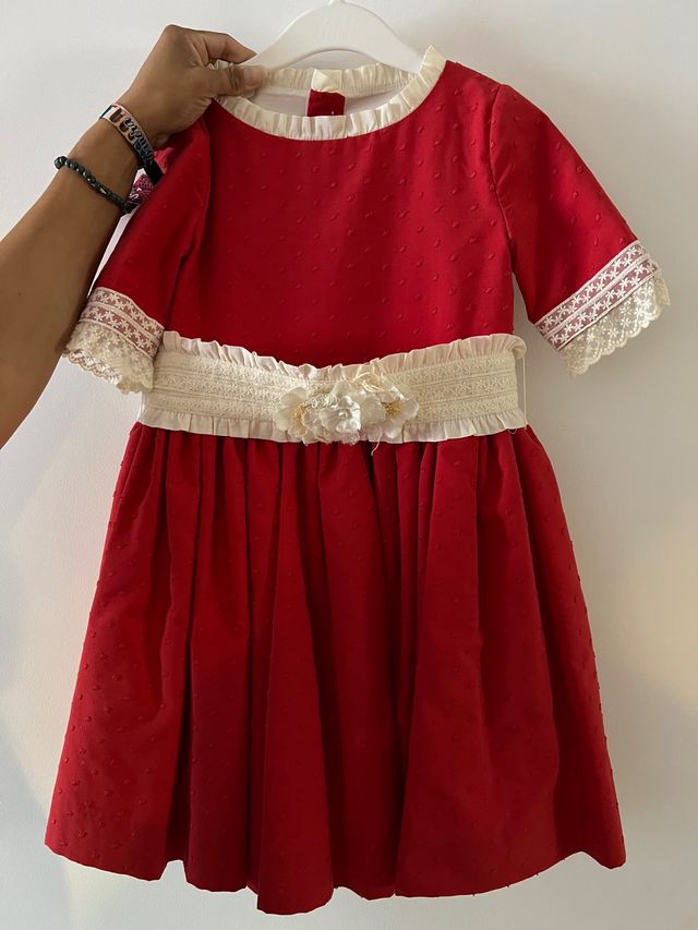 vestido de niña rojo