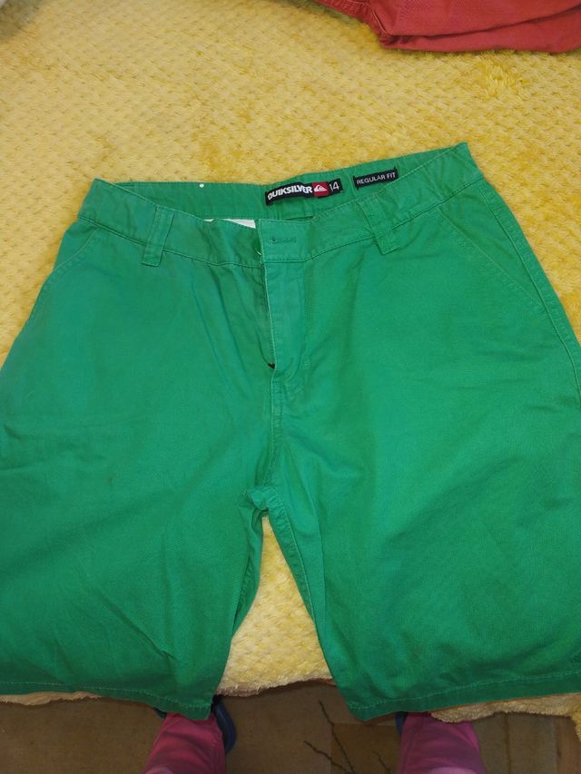 2 Pantalónes  cortos  quiksilver niño