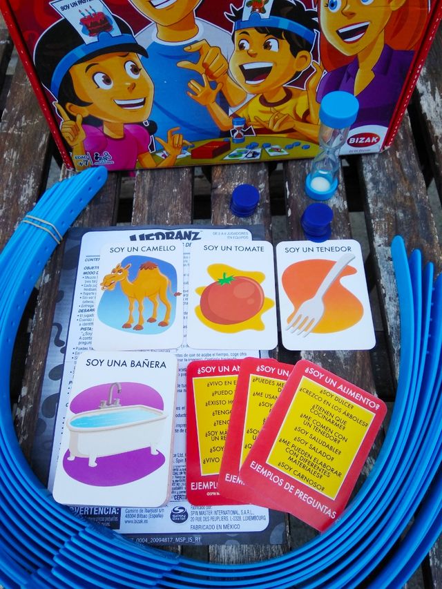 Juego Hedbanz con 6 diademas extra