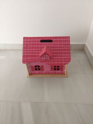 casita de madera muñecas 