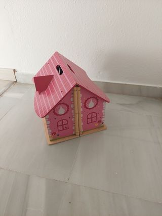 casita de madera muñecas 