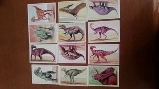 Cromos de la colección 101 dinosaurios