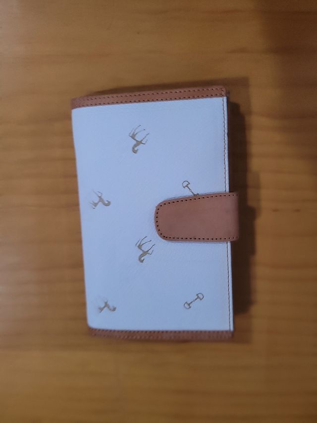 Cartera piel Petusco