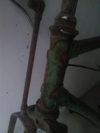 Bicicleta antigua para restaurar