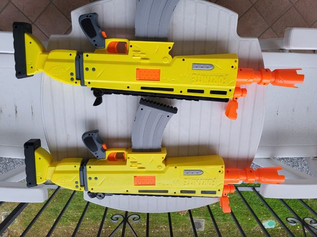 2 fucili Nerf automatico in pavia