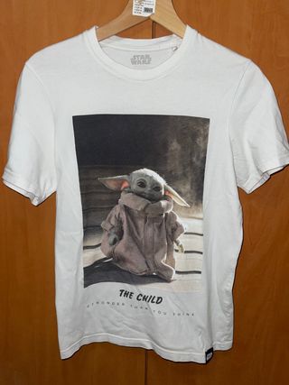 Camiseta Baby Joda. PULL&BEAR. XS