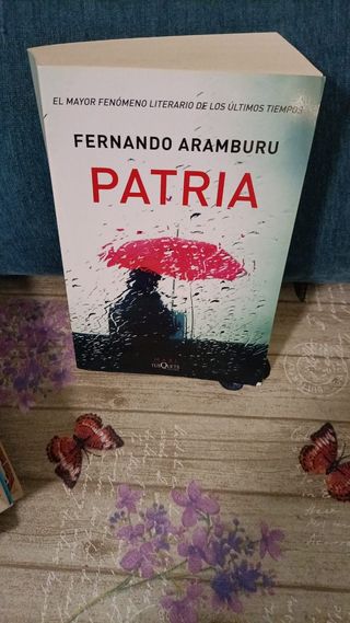 Libro lectura Patria