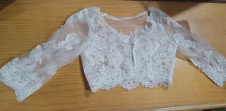 Torera encaje manga larga