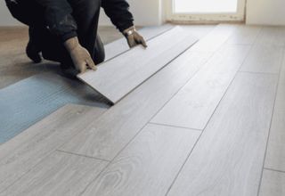 colocación de tarima flotante.