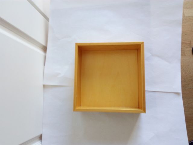 CAJA DE PINO CUADRADA