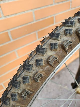 Bicicleta BTT BH.