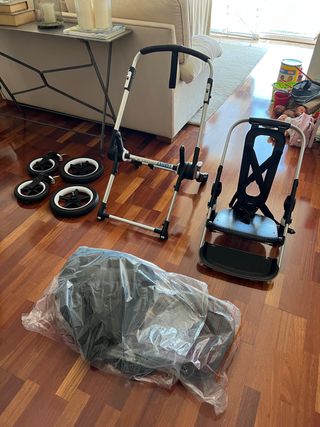 Bugaboo Fox 2 con capazo, silla, saco y esterill