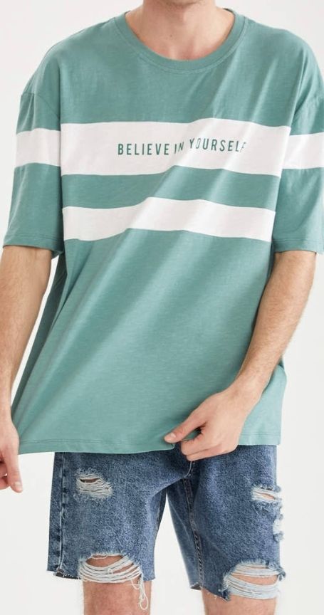 Camiseta marca defacto talla M/L