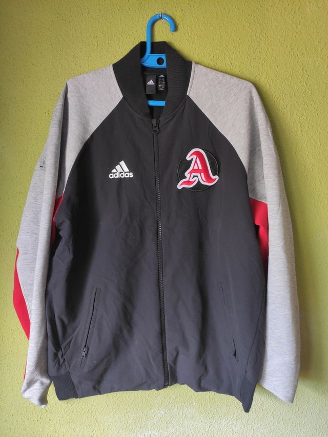 Cazadora beisbol oficial