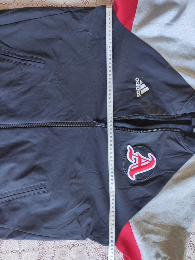 Cazadora beisbol oficial