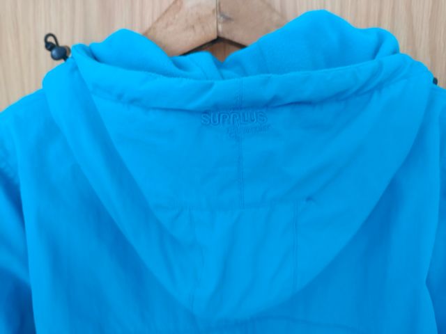 🧥😍 Abrigo M CANGURO impermeable turquesa  💙