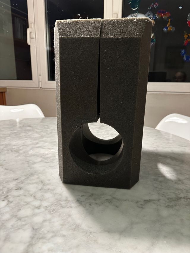 Soporte de gomaespuma para brazo o pierna rotos