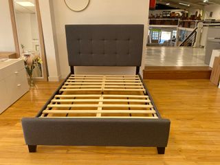 CAMA NUEVA ELEGANTE EN TELA 